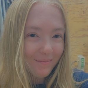 Meet your Posher, Cortney